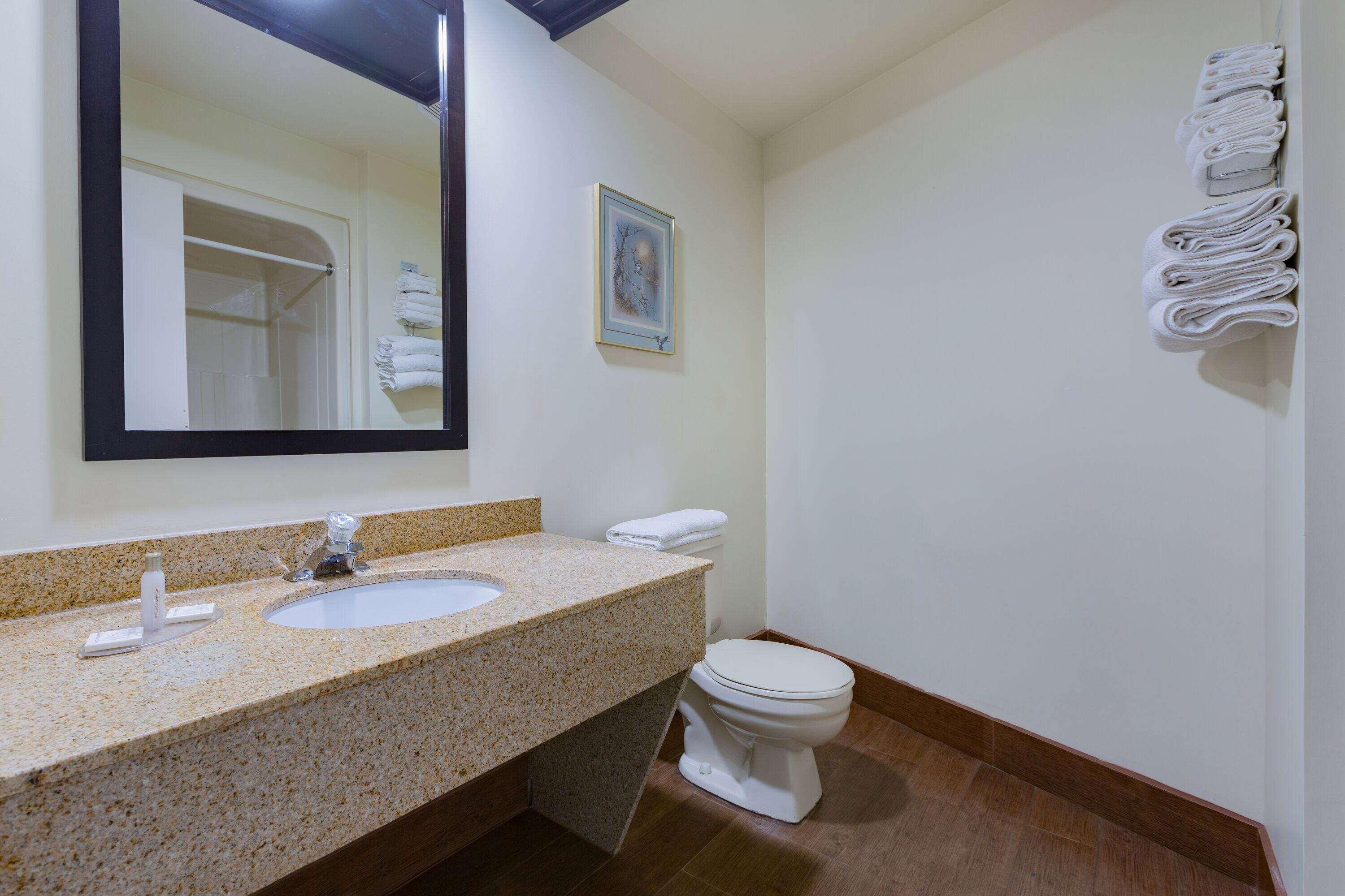 Travelodge By Wyndham Bracebridge Ngoại thất bức ảnh
