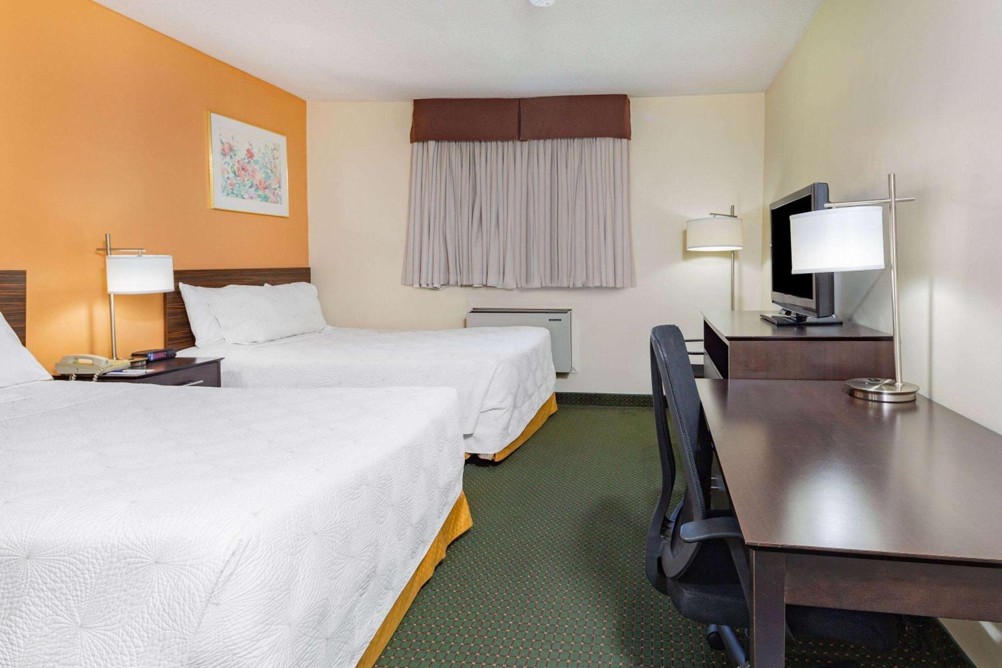 Travelodge By Wyndham Bracebridge Ngoại thất bức ảnh