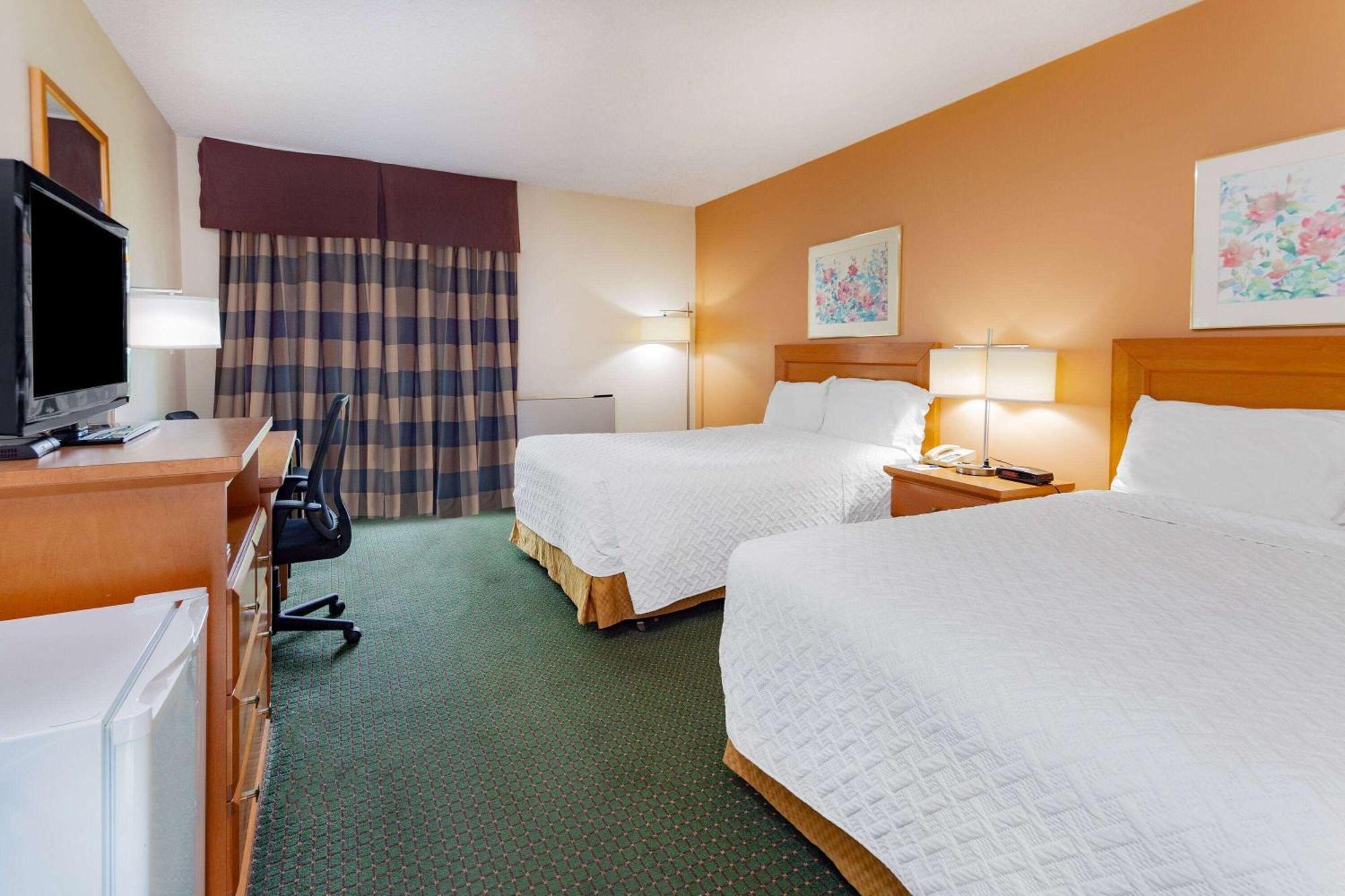 Travelodge By Wyndham Bracebridge Ngoại thất bức ảnh