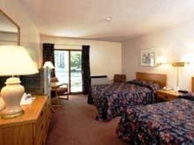 Travelodge By Wyndham Bracebridge Phòng bức ảnh